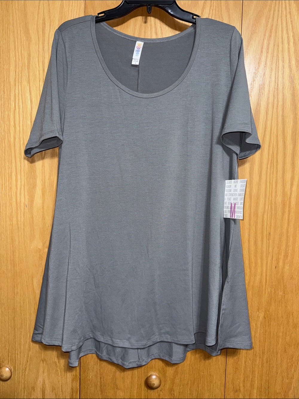 LuLaRoe Gray Perfect T Scoop Neck Short Sleeve Tunic